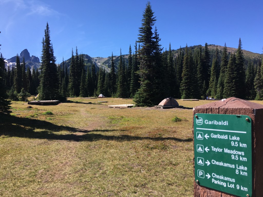 Trail marker Helm Creek